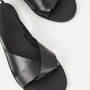 Vagabond Tia 2.0 Size 7 sling back sandals